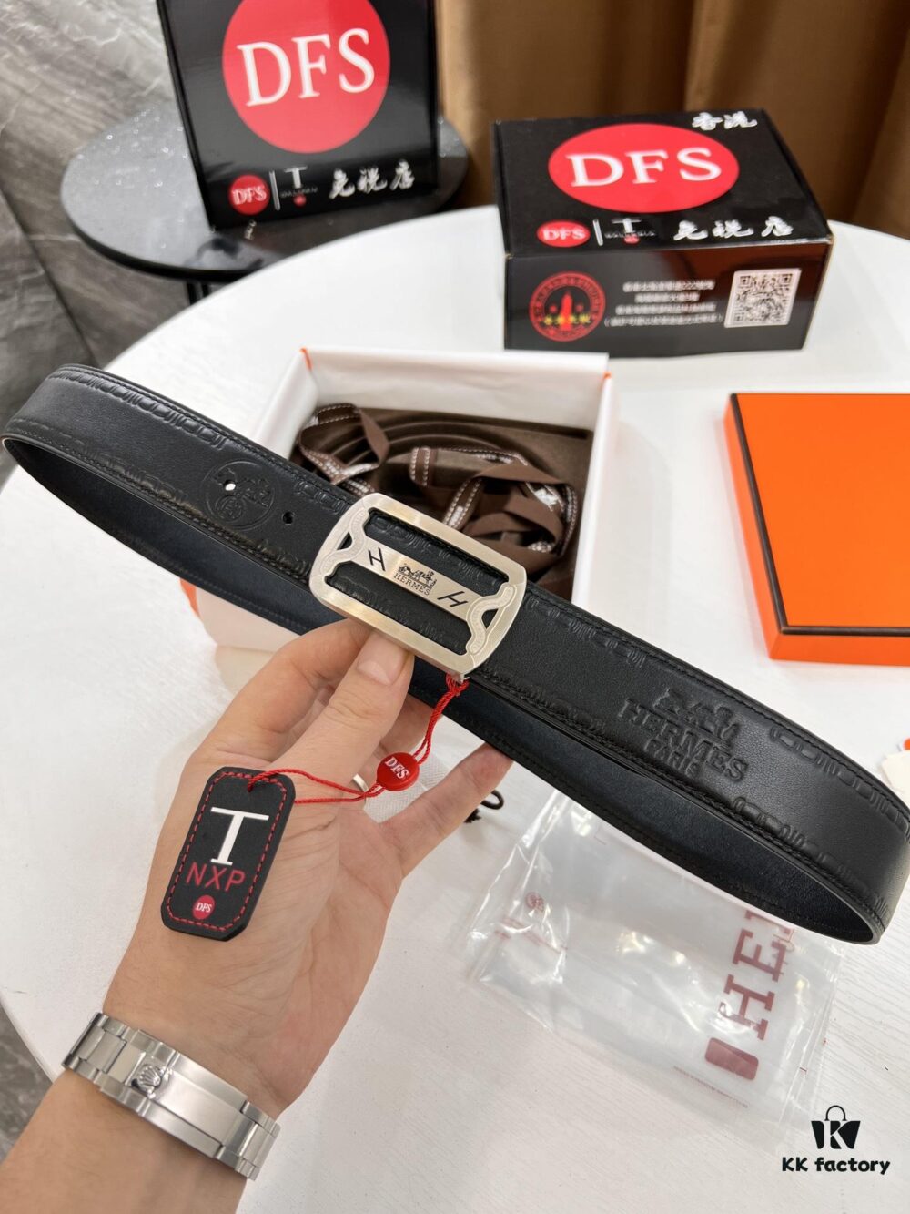 Hermès Men's Belt, Top Grain Cowhide with Engraved H Logo, 3.8cm Width, Adjustable Length, Stainless Steel Hardware, Original Imported Embossed Horse-Drawn Carriage Full-Grain Leather