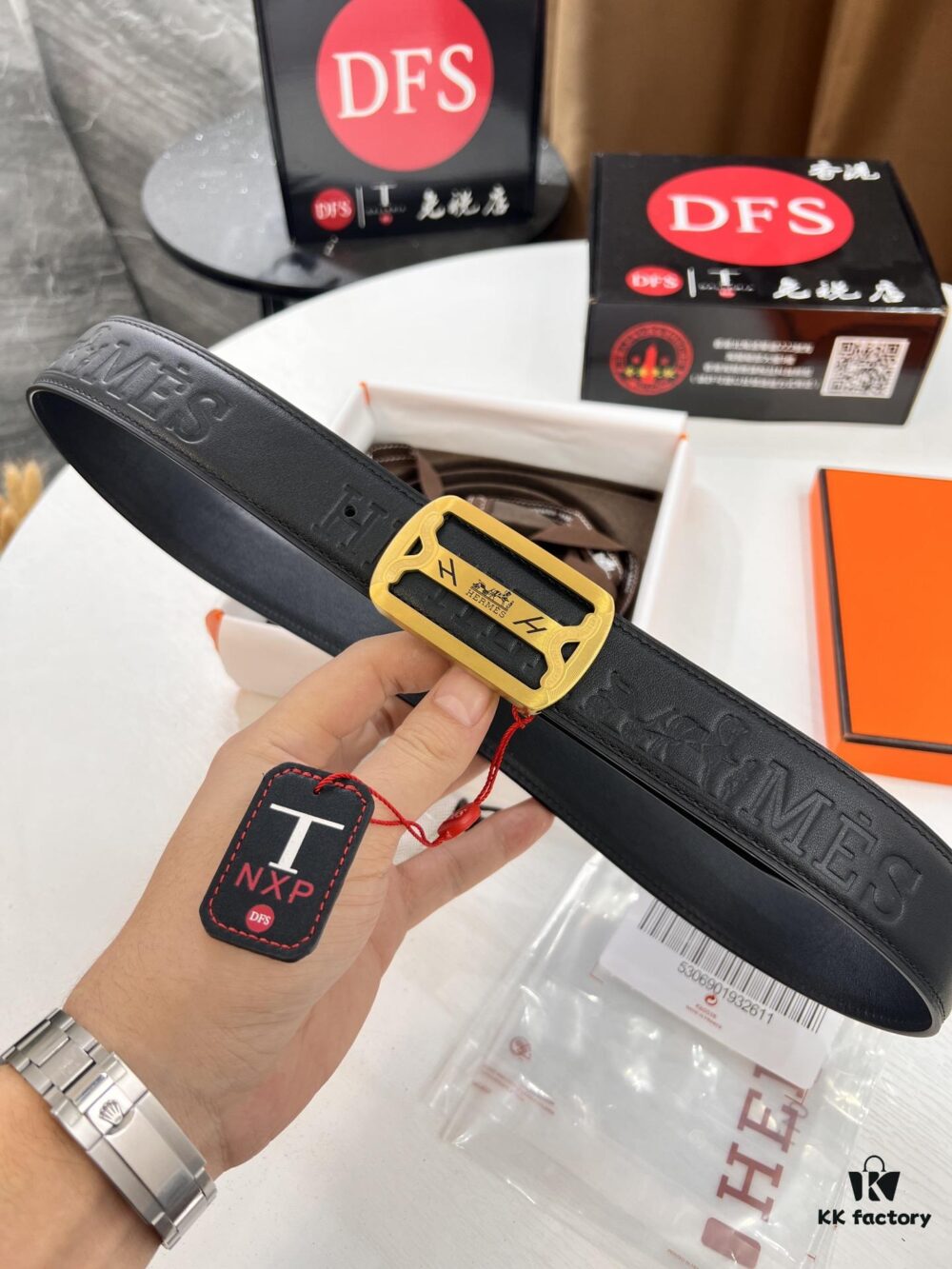 Hermès Men's Belt, Top Grain Calfskin with Engraved Sterling Silver Hardware, 3.8cm Width, Adjustable Length