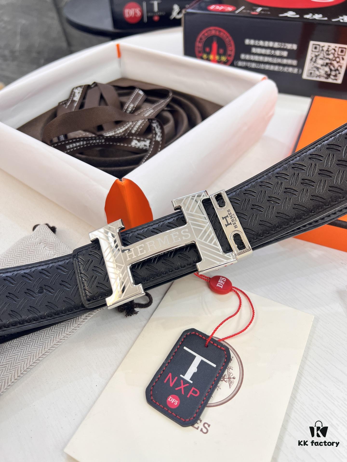 Hermès Men's Belt, Top Grain Calfskin Leather with Engraved H Logo Buckle, 3.8cm Width, Adjustable Length, Sterling Silver Hardware, Ideal Gift