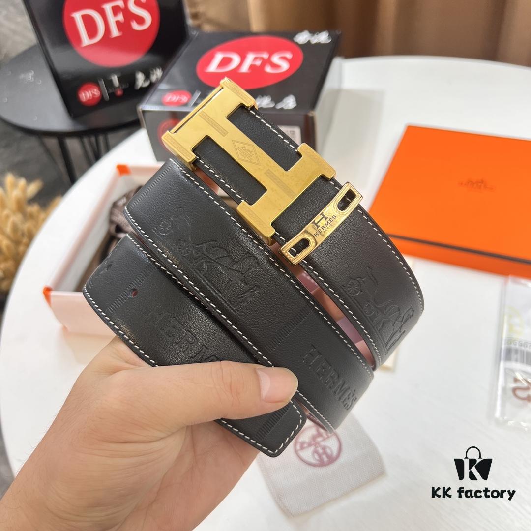 Hermès Men's Belt, Top Grain Calfskin with Engraved Buckle, 3.8cm Width, Wine Red Fine Texture, Adjustable Length, Original Imported Embossed Horse-Drawn Carriage Design