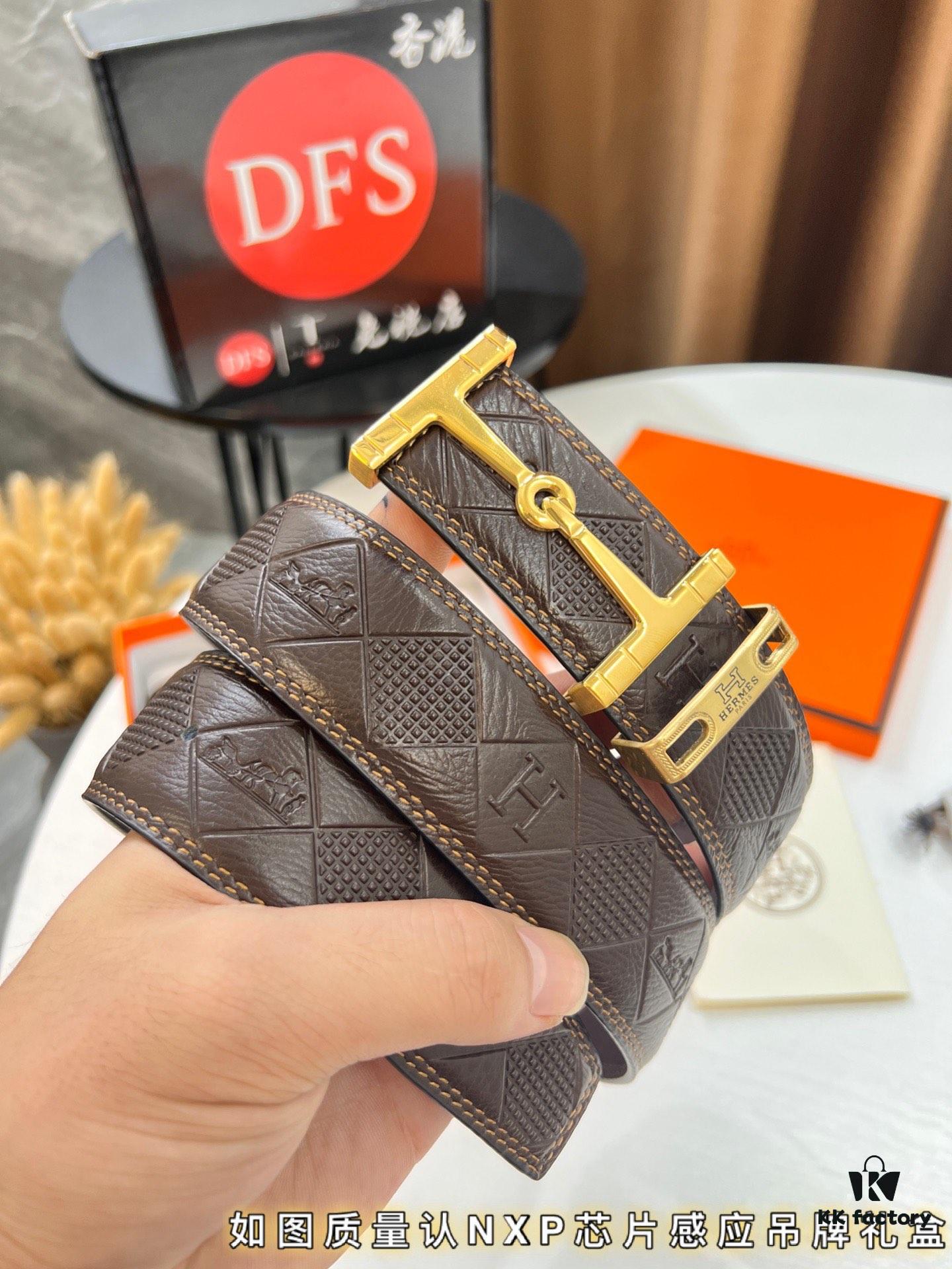 Hermès Men's Belt, Genuine Top-Layer Calfskin with Engraved Horse Carriage Embossing, 3.8cm Width, Stainless Steel Buckle, Adjustable Length