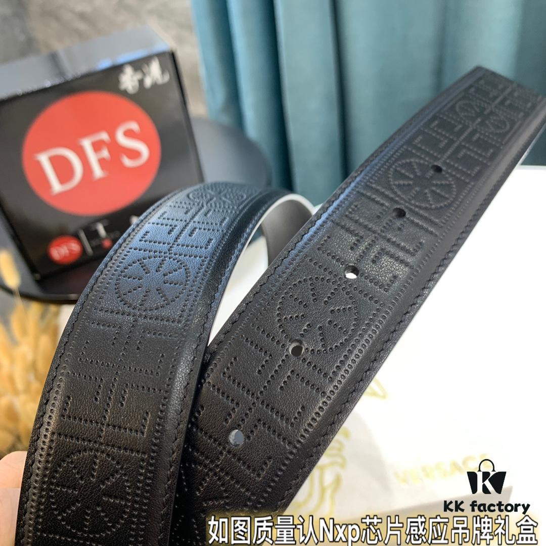 Mermaid Head Belt Original Factory Order Hong Kong Duty-Free Gift Box (NXP Tag with Official Website Verification, Authentic Anti-Counterfeit Chip) Genuine Mold Design Mermaid Head Stainless Steel Hardware New Version Authentic Hardware: Versace Italy Imported Perforated Top-Grade Calfskin Fashion Runway Style Top-Tier Duty-Free Purchase Level Comparable to Genuine Product Inspection Supported High-Definition Real Photos and Videos 3.8cm Width Guaranteed Quality