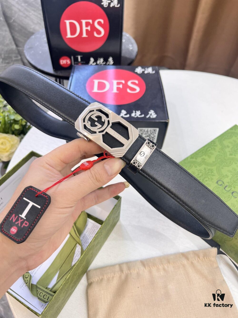 Master's Recommendation 🎺🎺 Real Photo Gucci Automatic Buckle Leather Belt, Embossed Full-Grain Cowhide, Top-Quality Business Formal Belt, Smooth Gliding Automatic Mechanism, Soft Feel, Premium Stainless Steel Exterior Hardware, 3.5 cm Width