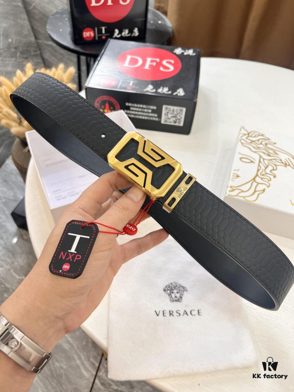 Versace Belt - Original Factory Direct, Genuine NXP RFID Tag, Hollow Stainless Steel Hardware, Italian Crocodile Grain Top Layer Calfskin Leather, 3.8cm Width, Double-Sided Wear, Fashion Show Style