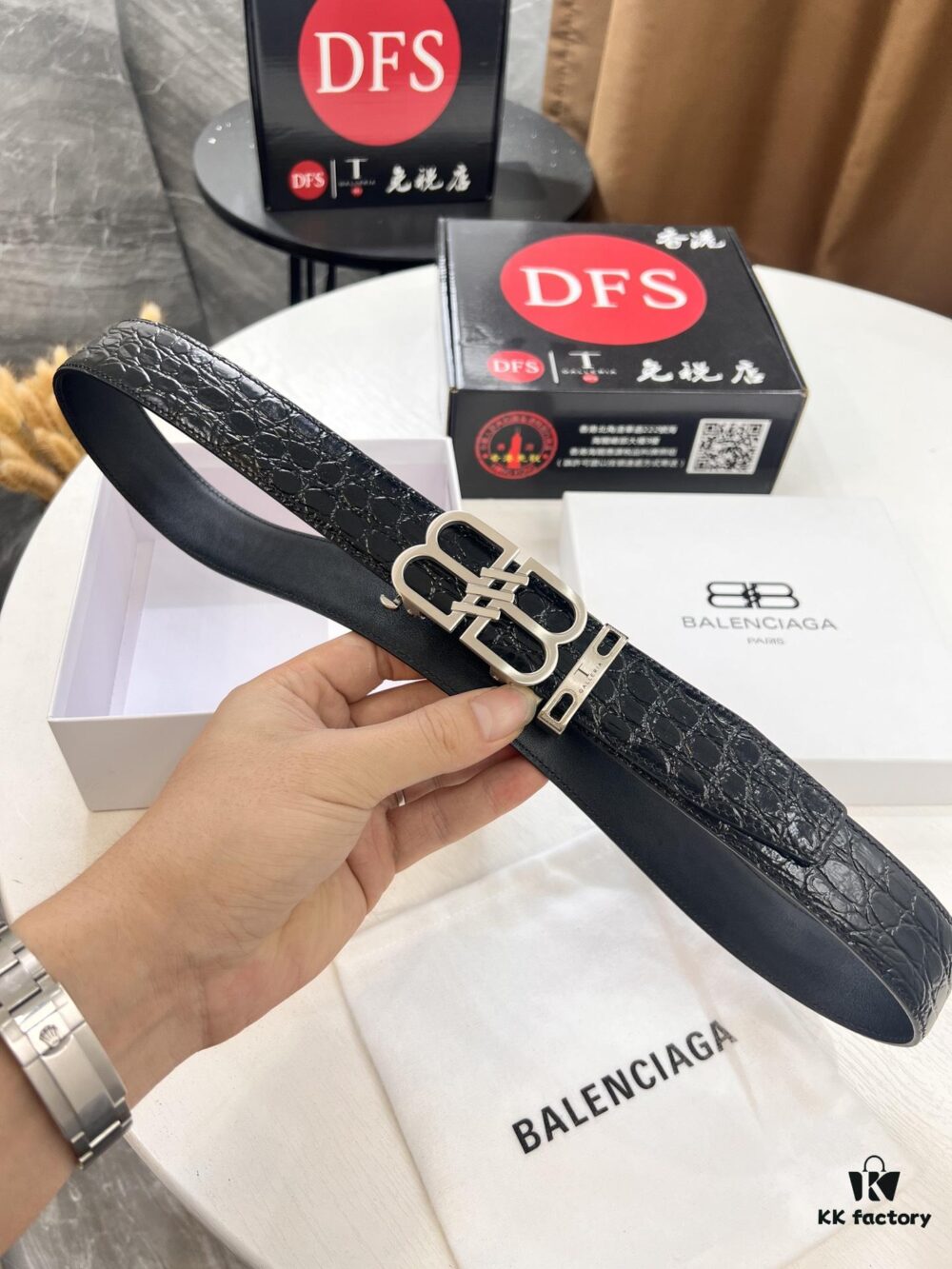 Balenciaga, Hong Kong Duty-Free T Gift Box 🎁 (NXP Induction Chip for Official Website Authentication), BB Automatic Stainless Steel Brushed Hardware, New Arrival, Premium Electroplating, South African Imported Crocodile Grain Top Layer Leather, Auto-Slide Track, No Holes, Must-Have for Trendsetters