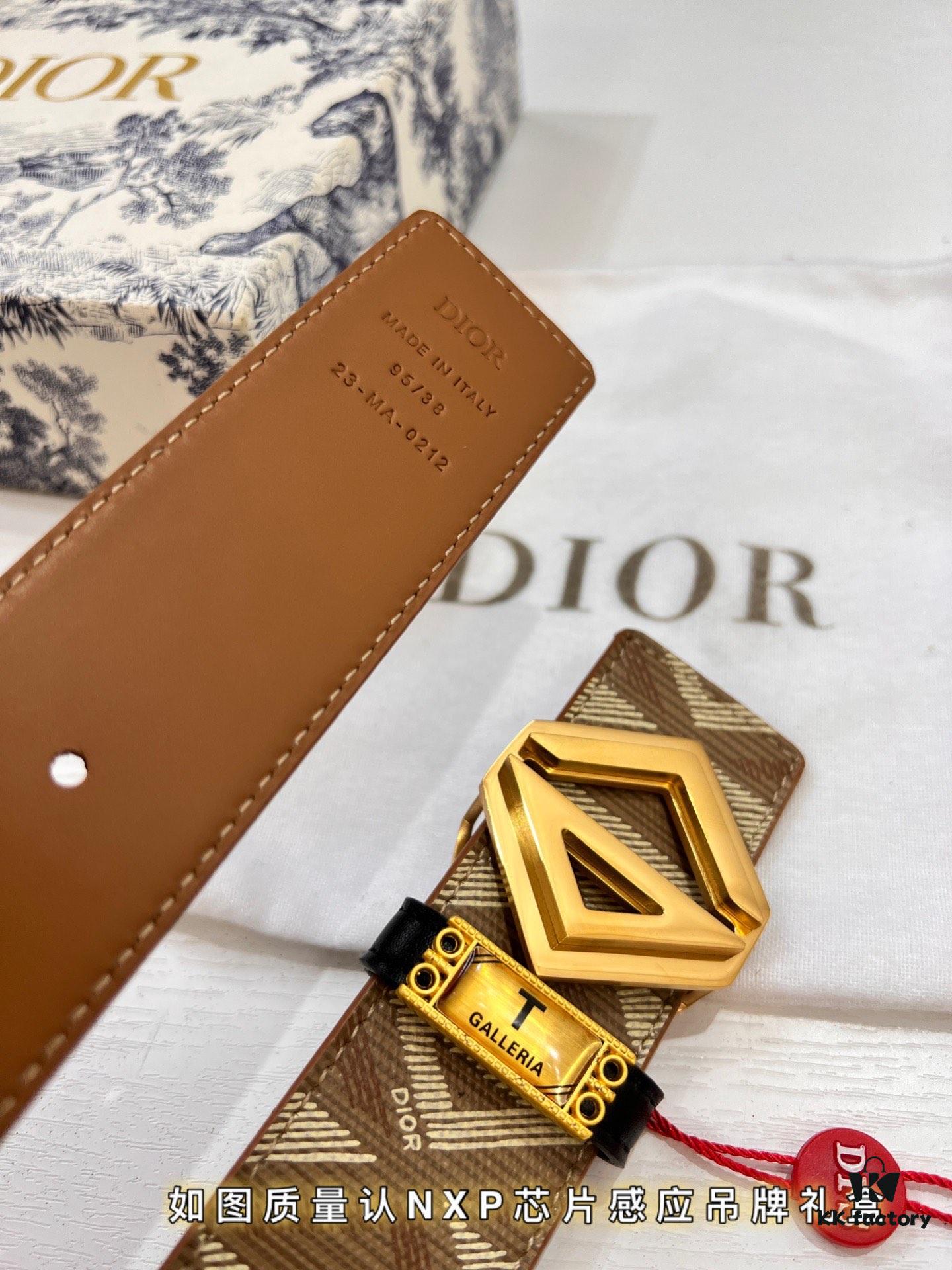 Dior D Belt, Hong Kong Duty-Free Gift Box (NXP Tag with Verifiable Anti-Counterfeit Chip, Authentic)