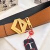 Dior D Belt, Hong Kong Duty-Free Gift Box 🎁 (NXP RFID Tag with Official Anti-Counterfeit Chip, Verifiable on Website), Unisex Leather Belt with Polished Metal Buckle