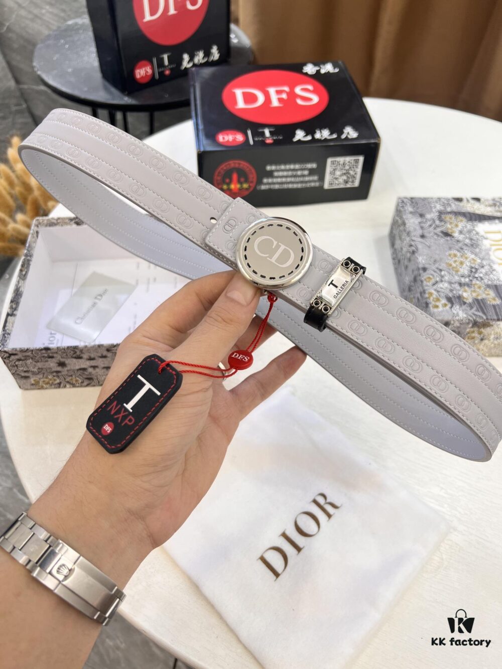 Dior D Belt, Hong Kong Duty-Free Gift Set 🎁 (NXP Tag with Anti-Counterfeit Chip, Official Website Verifiable)