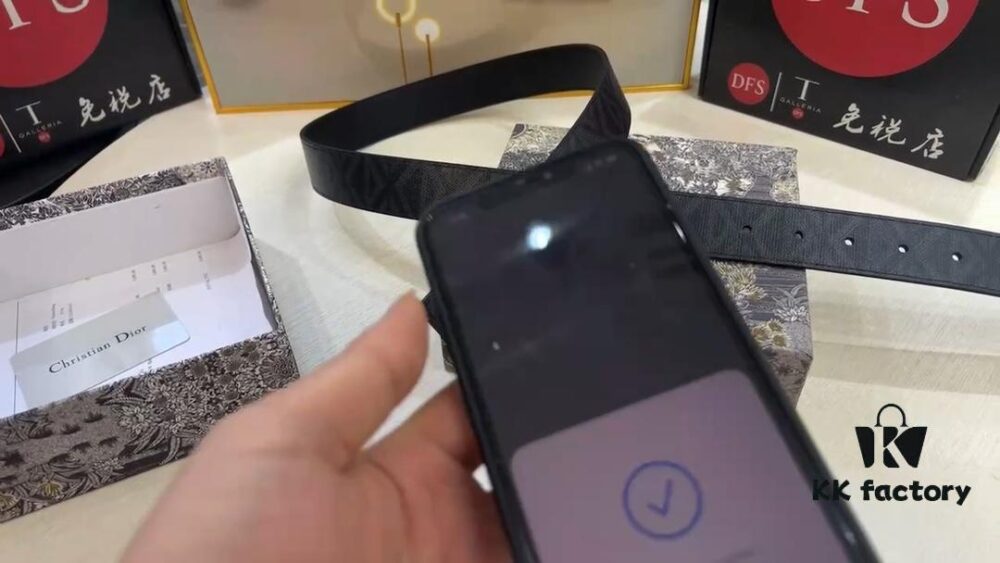 Dior Unisex Series, Imported Embossed Plain Weave Double-Sided Belt, Genuine Leather, Authentic Match, Factory Original Leather