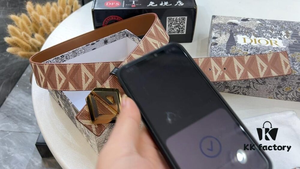 Hardware New Model Four-corner Snap Button, Double-sided Use, Soft and Delicate Touch