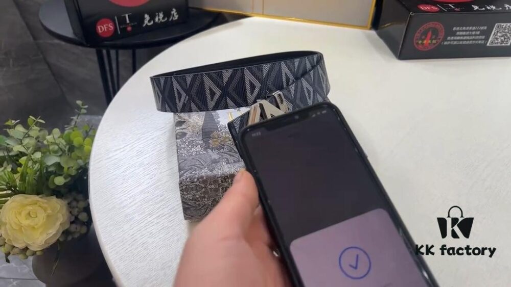 Hardware New Model Four-corner Snap Button, Double-sided Use, Soft and Delicate Touch