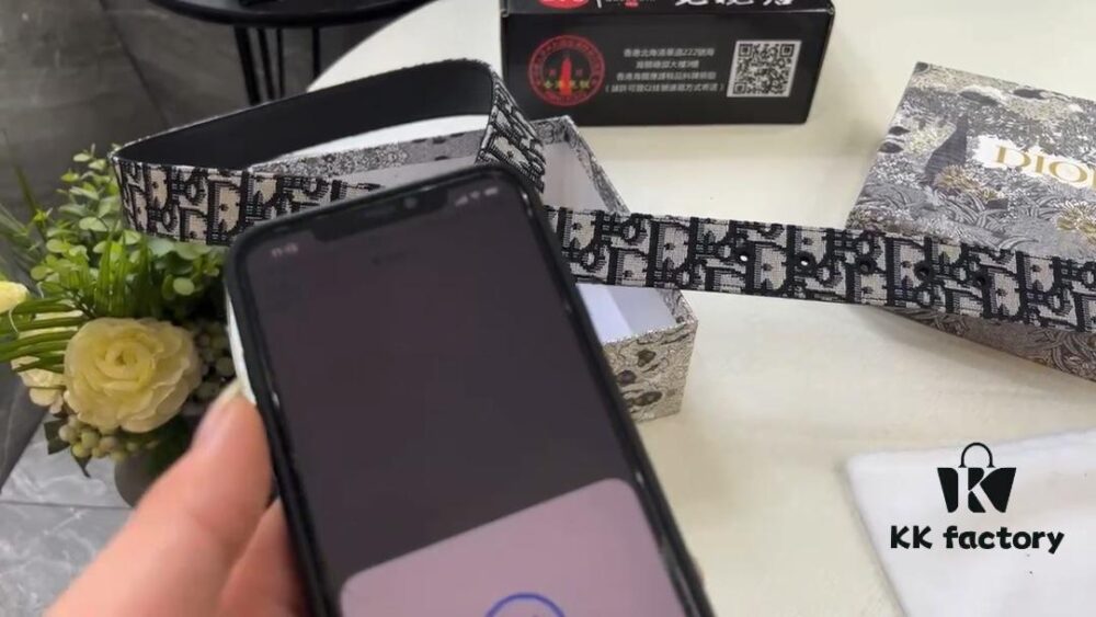 Dior Latest Authentic Synchronized Release, Genuine Molded Construction with Original Factory Premium Quality