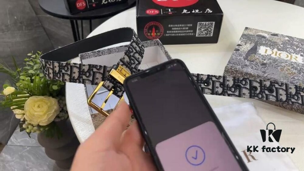 Dior Latest Authentic Synchronized Release, Genuine Molded Construction with Original Factory Premium Quality