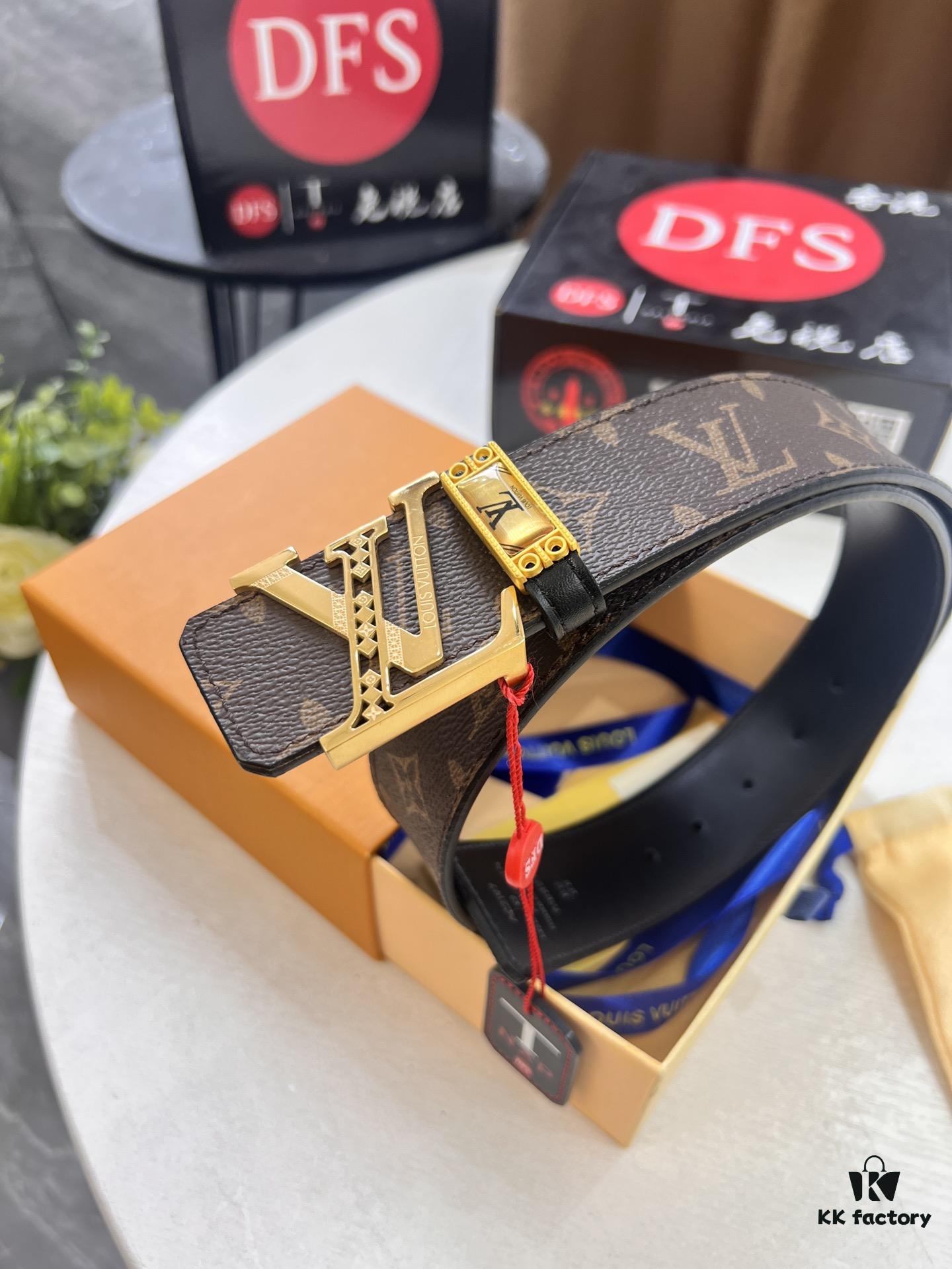 Louis Vuitton LV Men's Belt, Latest Design, ZP Molded, Synchronized with Original Monogram Fabric, Full-Grain Cowhide Leather, Heavy-Duty Stainless Steel Hardware, 4.0cm Width