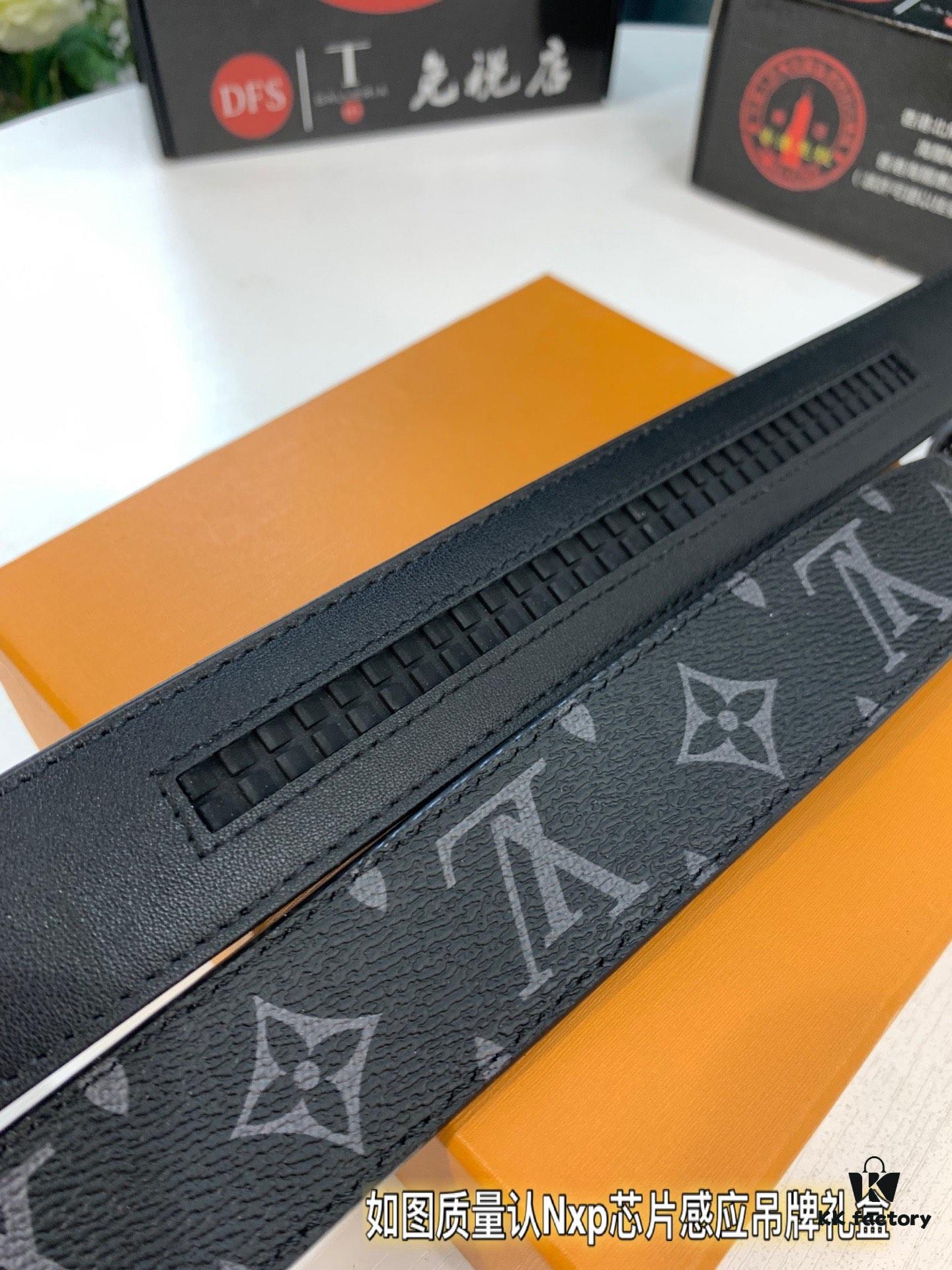 Louis Vuitton Automatic Buckle Belt, Premium Cowhide with PVC Monogram Pattern, 3.5cm Width, Top-Quality Craftsmanship