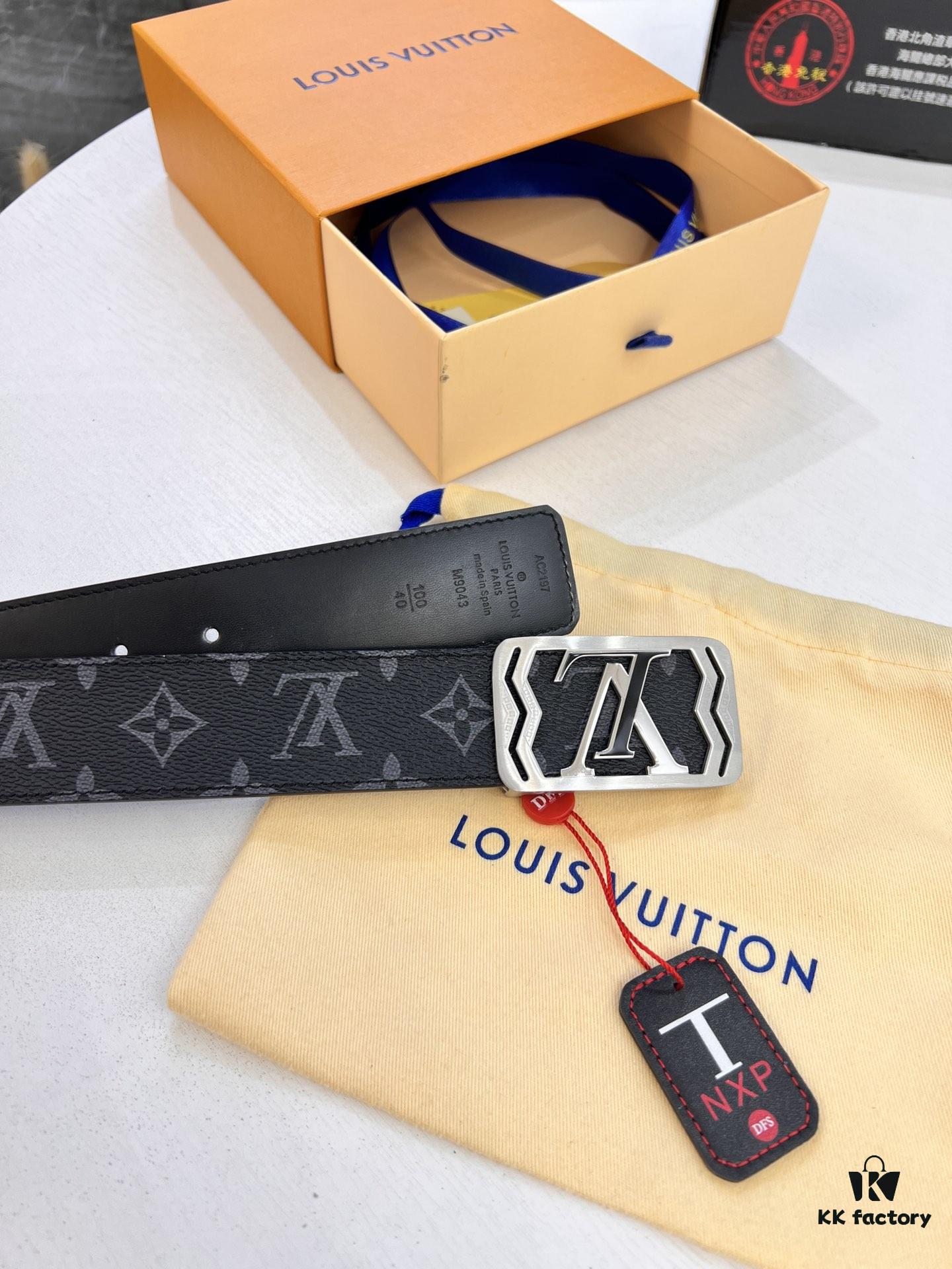 LV Men's Belt, Latest Design, ZP Molded, Synchronized with Original Monogram Fabric, Full-Grain Cowhide Leather, 4.0cm Width, Premium Quality with NXP Anti-Counterfeit Chip