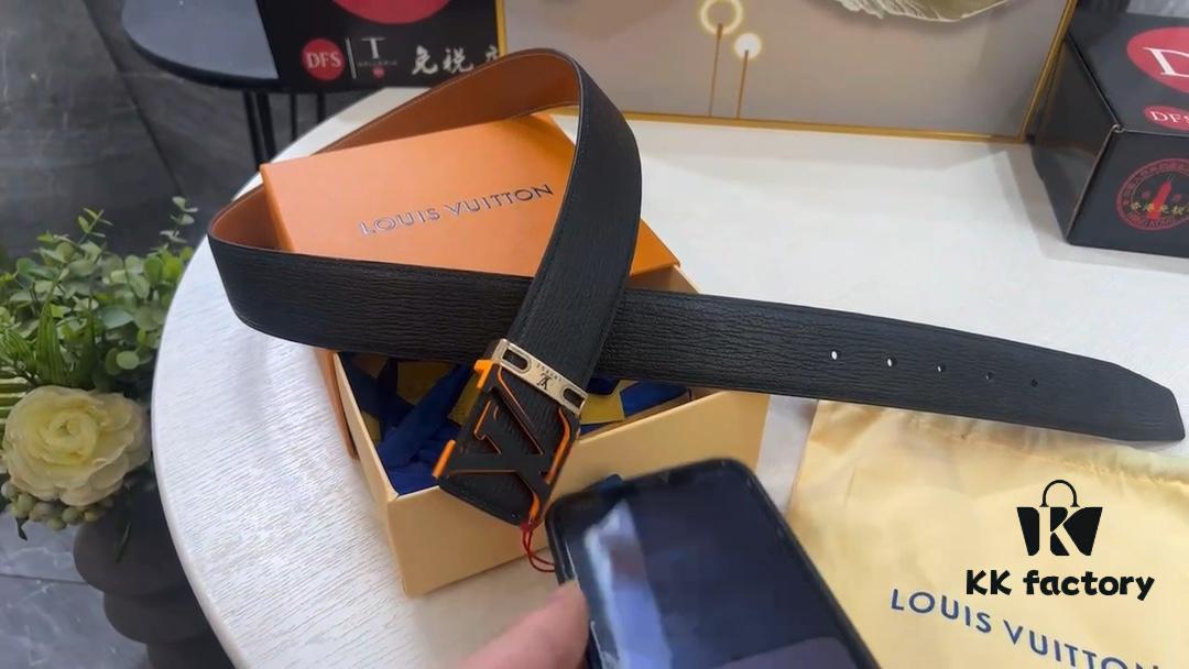 Top Grain Cowhide, Premium Quality Leather, LV Double-Sided Usage, New Stainless Steel Hardware