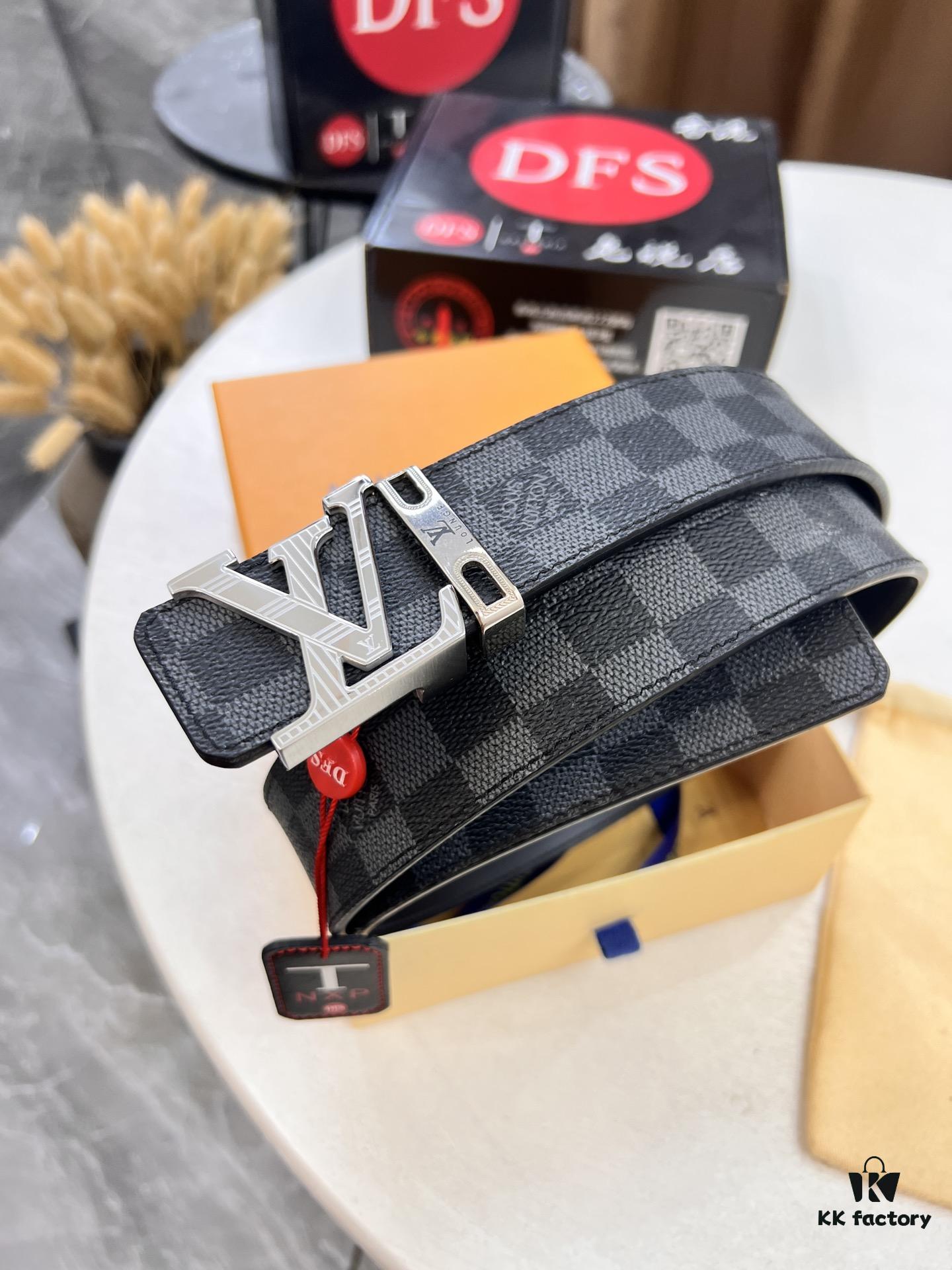 Louis Vuitton LV Men's Belt, Latest Design, ZP Molded, Matching Monogram Fabric, Full-Grain Cowhide Leather, Heavy-Duty Stainless Steel Buckle, 4.0cm Width