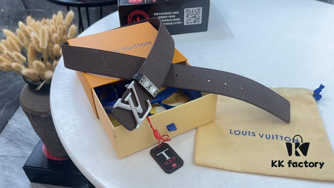 LV New Style Textured Leather Belt with Quilted Monogram, Reversible Fashion Casual Design