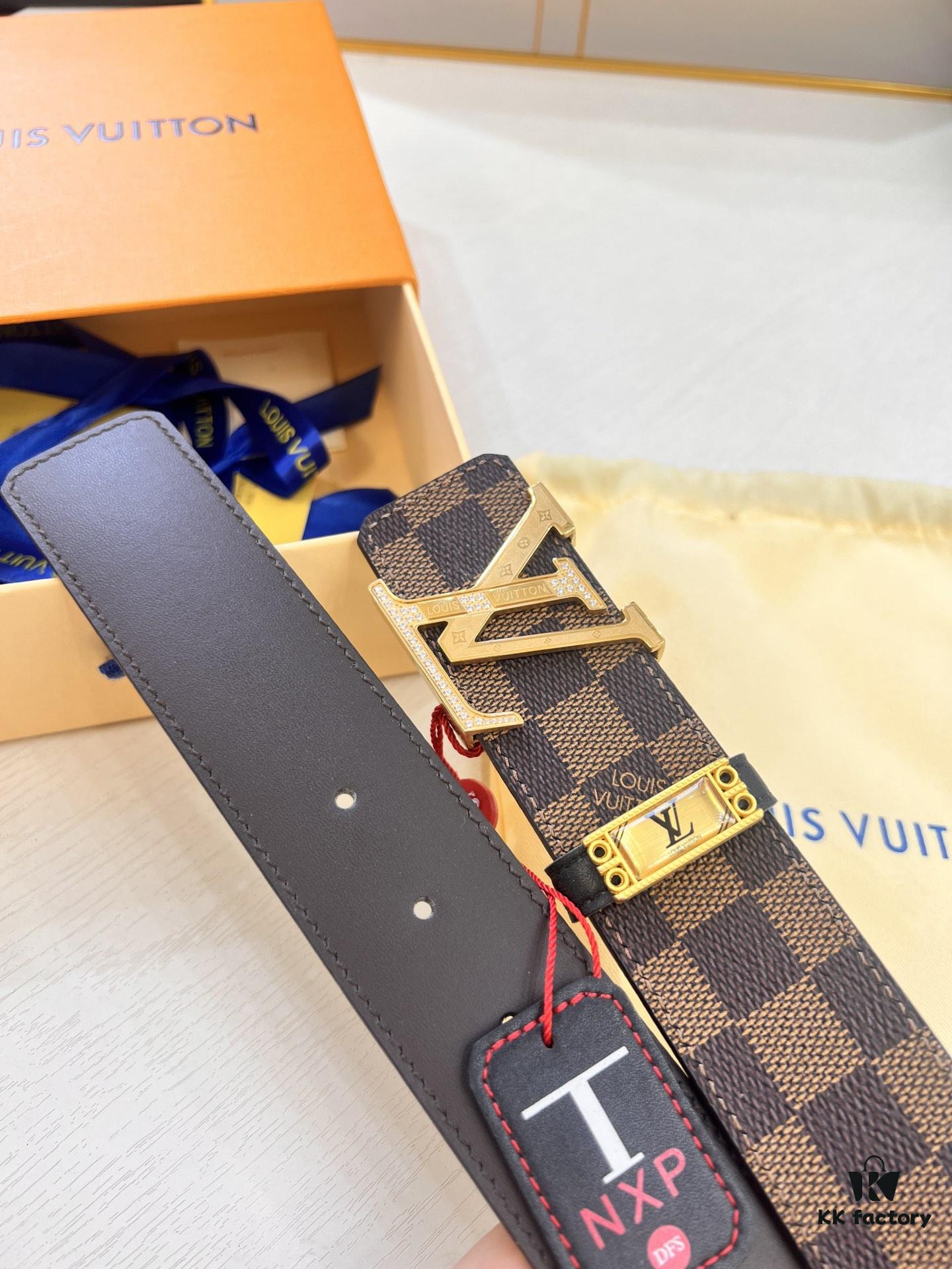 LV Men's Belt, Latest Style, ZP Molded, Matching Classic Checkered Fabric, Genuine Cowhide, Stainless Steel Buckle with Thickened Hardware, 4.0cm Width