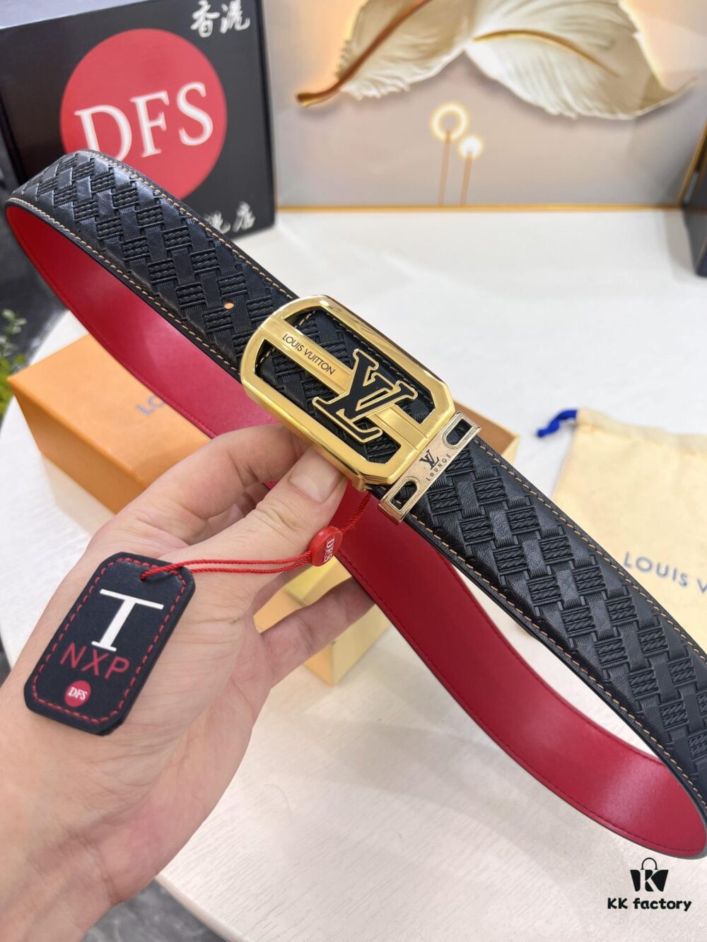 Louis Vuitton LV Men's Belt, Woven Top-Layer Leather, Slim Grain Calfskin, Steel Hardware with Double-Sided Design, 3.8cm Width