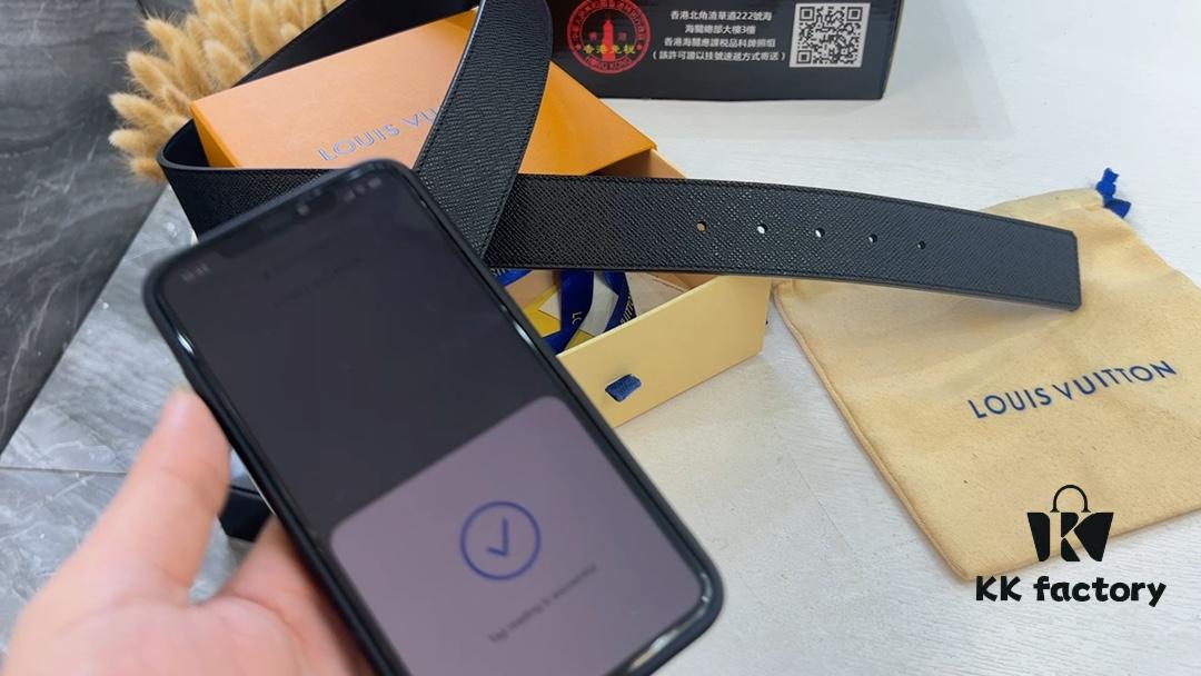 New LV Cross-Texture Genuine Cowhide Leather Watch with Stainless Steel Hardware, Fashion Casual Style