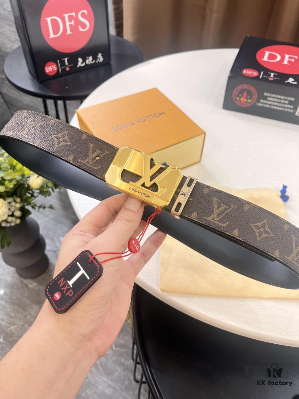 LV Men's Belt, New Style, Checkered Imported Fabric, Genuine Cowhide, Official Website Version, Luxury Custom Leather, 3.8cm Width