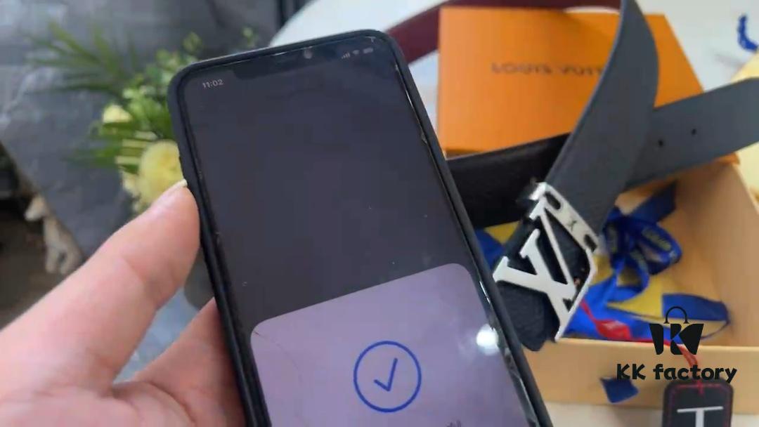 Top Grain Cowhide, Premium Quality Leather, LV Double-Sided Design, New Stainless Steel Hardware