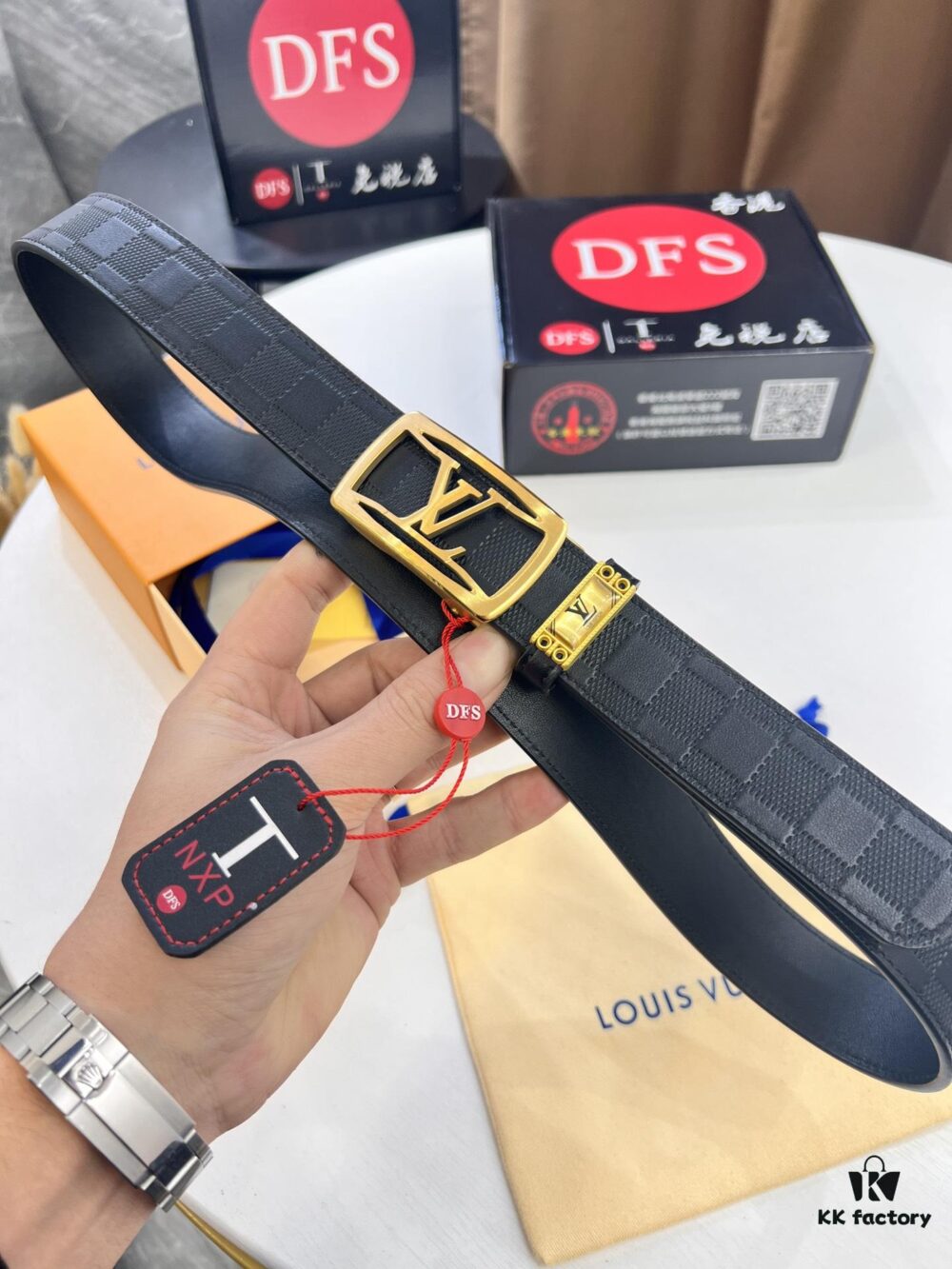 Louis Vuitton Automatic Buckle Belt, Top-Quality Genuine Leather, Imported Grain Leather with Fine-Grain Calfskin, 3.5cm Width, LV Stainless Steel Hardware