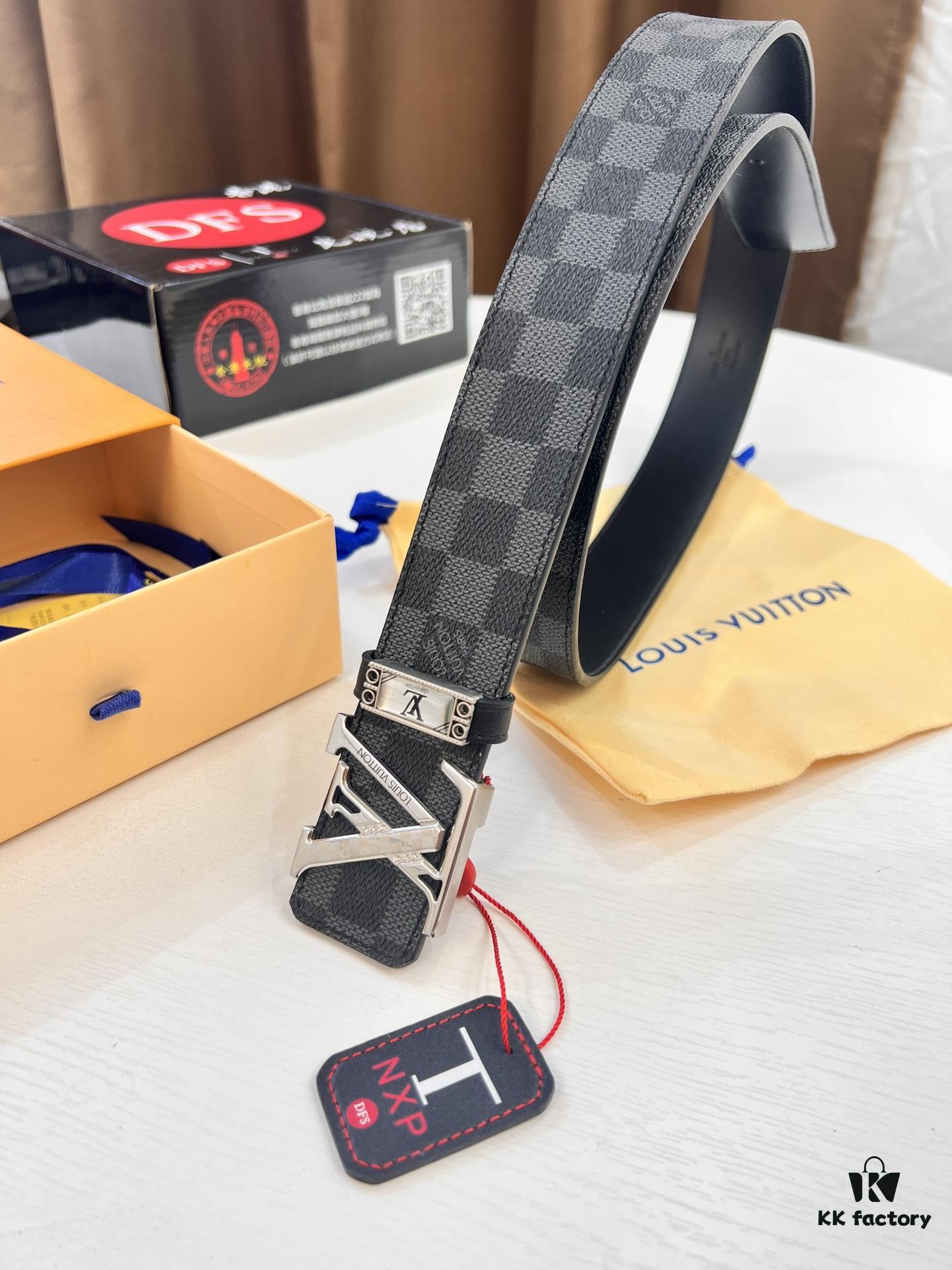 Louis Vuitton LV Belt, New Men's Leather Belt with Monogram Pattern, Imported Fabric, Reversible Design, Diamond-Paved Letters, 3.8cm Width