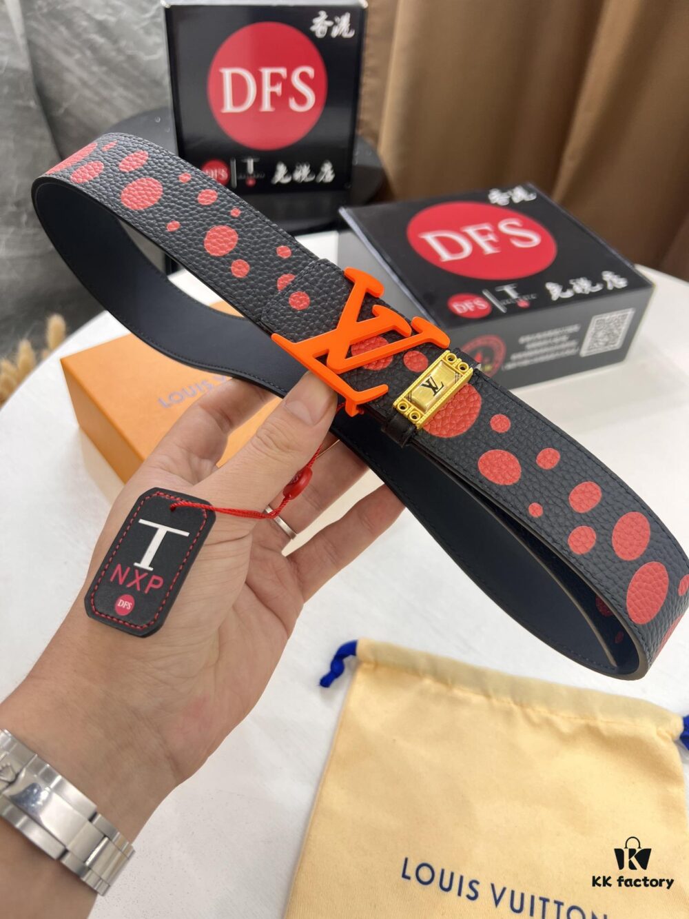 New Arrival Authentic Louis Vuitton LV Men's Belt