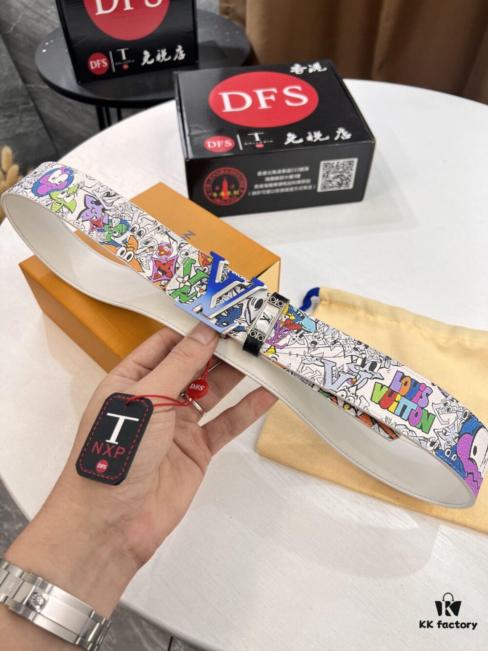 LV Men's Belt, 3.8cm Width, Genuine Top-Grade Calfskin Leather, Reversible Design, Authentic Pattern with Original Factory Printing, Precision Metal Buckle, NXP Anti-Counterfeit Chip Compatible with Official Website Verification