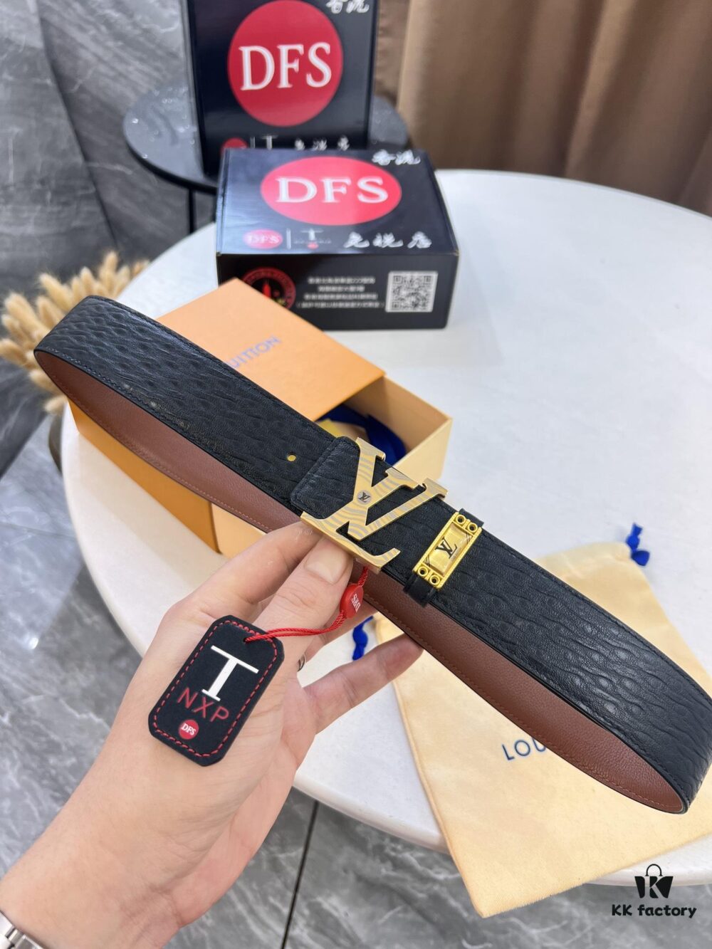 150🔱🔱🔱 Top-Tier Belt, Original Factory Premium Hong Kong Duty-Free T Gift Box 🎁 (NXP Hangtag with Sensing Chip for Official Website Authentication)