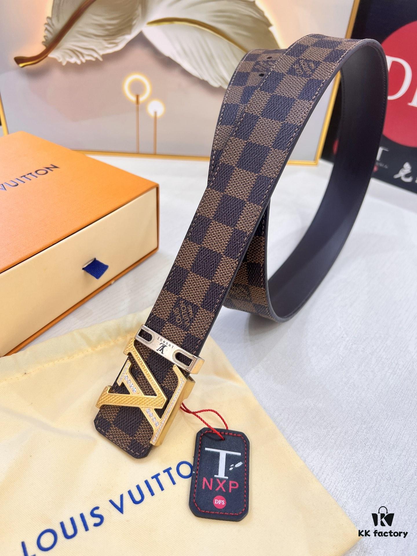 Louis Vuitton LV Belt, ZP Synchronized New Men's Belt with Monogram Imported Fabric, Full-Grain Cowhide Plain Weave, Reversible Design, Diamond-Inlaid Letter Hardware, 3.8cm Width