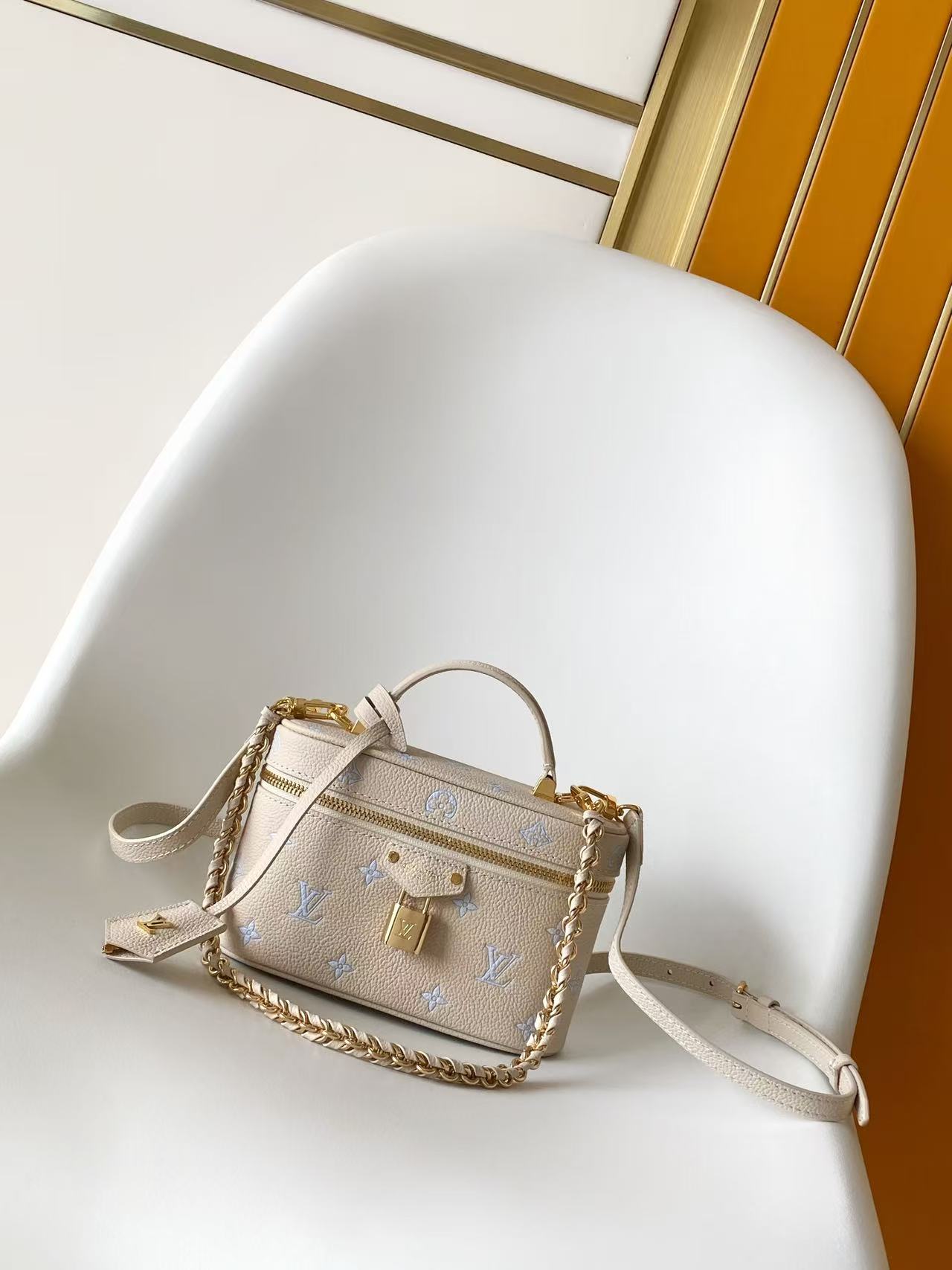 Louis Vuitton M27744 Blue Silk-Screen Print, Full Leather Bag — Vanity Chain Pouch