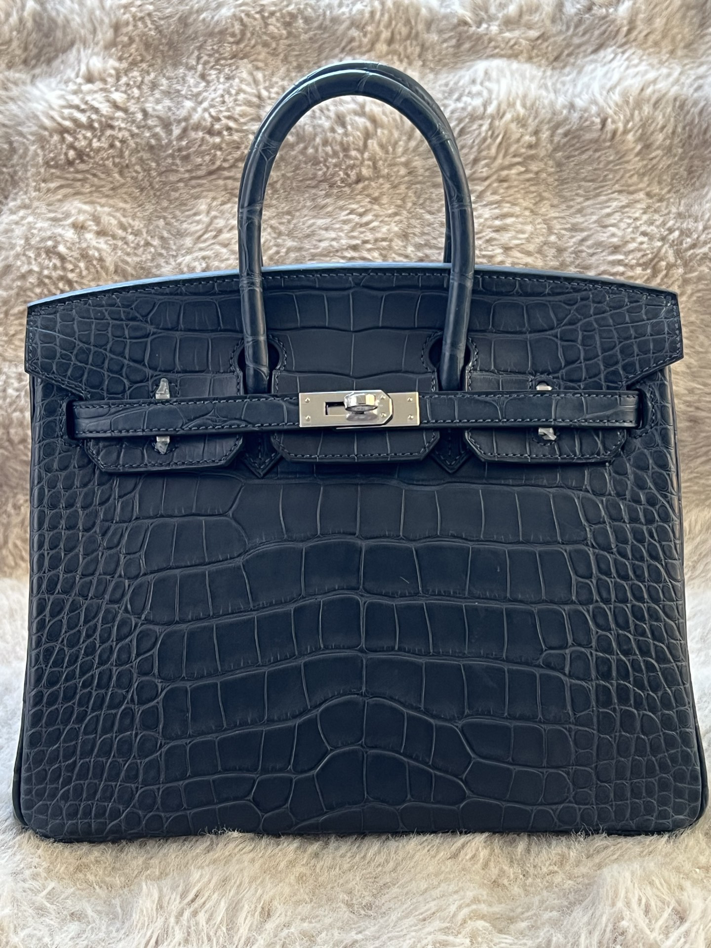 American Crocodile Hazy Blue Silver Buckle Platinum 25