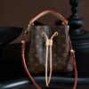 Louis Vuitton This model features custom craftsmanship inspired by Italian manufacturing standards, dynamic rolling code technology, and exclusive factory-original fabrics.