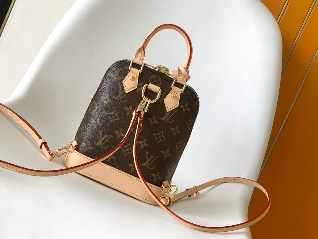 Louis Vuitton Making a striking debut at the Spring/Summer 2024 Women's Fashion Show, this Alma backpack adds a stylish new addition to the Alma collection.