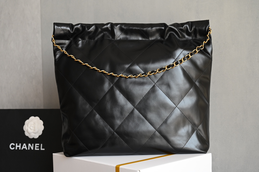 𝐂𝐡𝐚𝐧𝐞𝟏 𝟐𝟐 𝐁𝐚𝐠