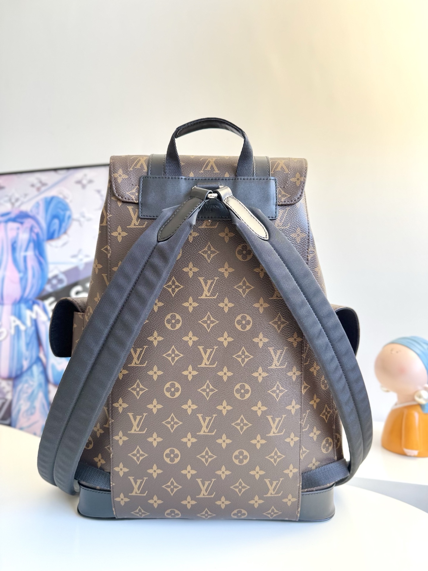Louis Vuitton This Christopher medium backpack draws inspiration from mountaineering.