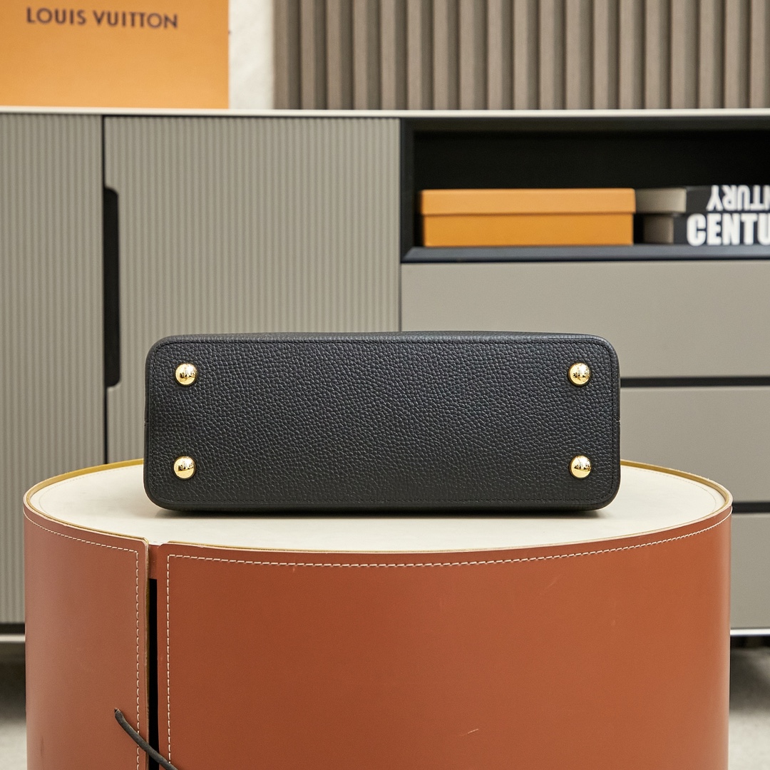 Capucines handbags, like the brand itself, are timeless and can bring a touch of sophisticated style to any look.