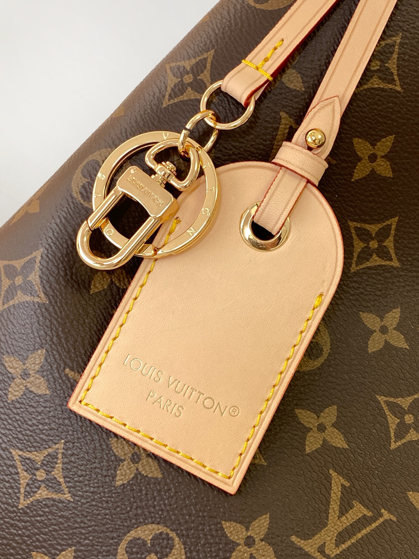Louis Vuitton This Again bag is a contemporary, more supple, and iconic reinterpretation of the Artsy model, originally launched in 2010.