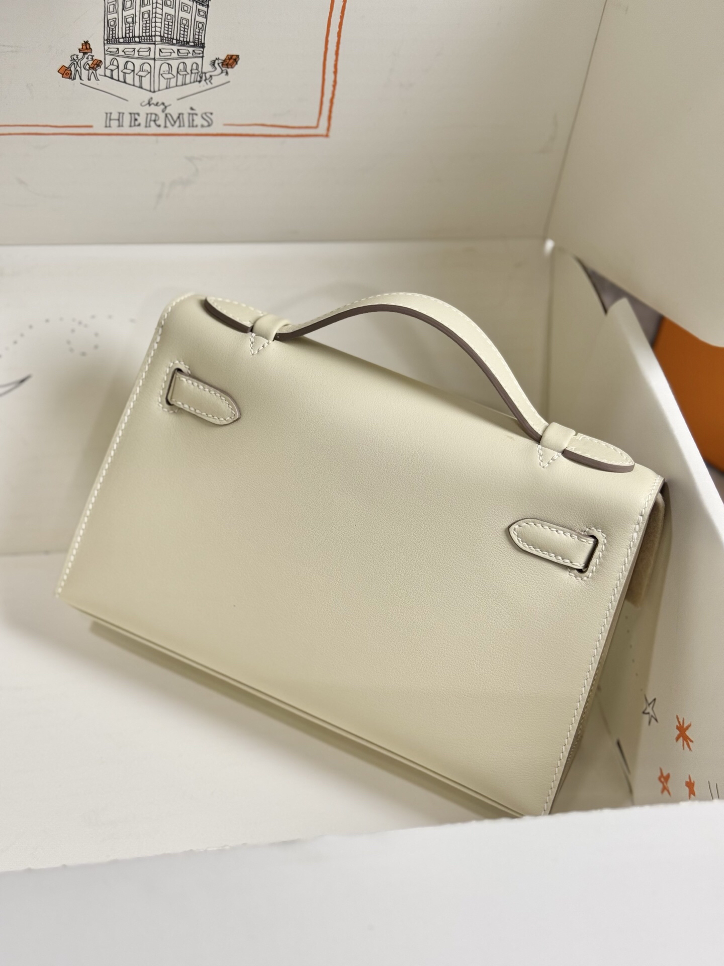 Milkshake White Kelly Generation 1