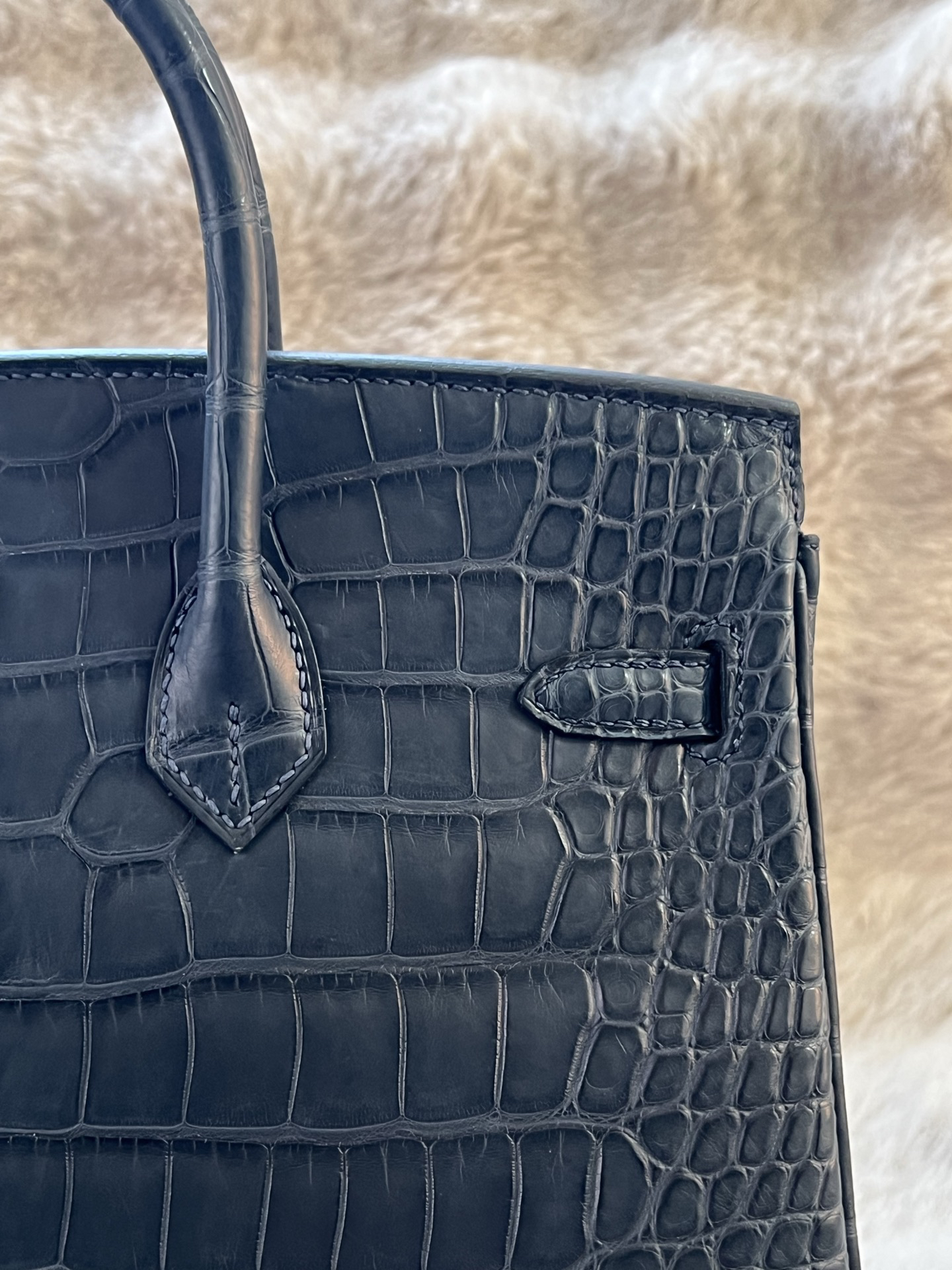 American Crocodile Hazy Blue Silver Buckle Platinum 25