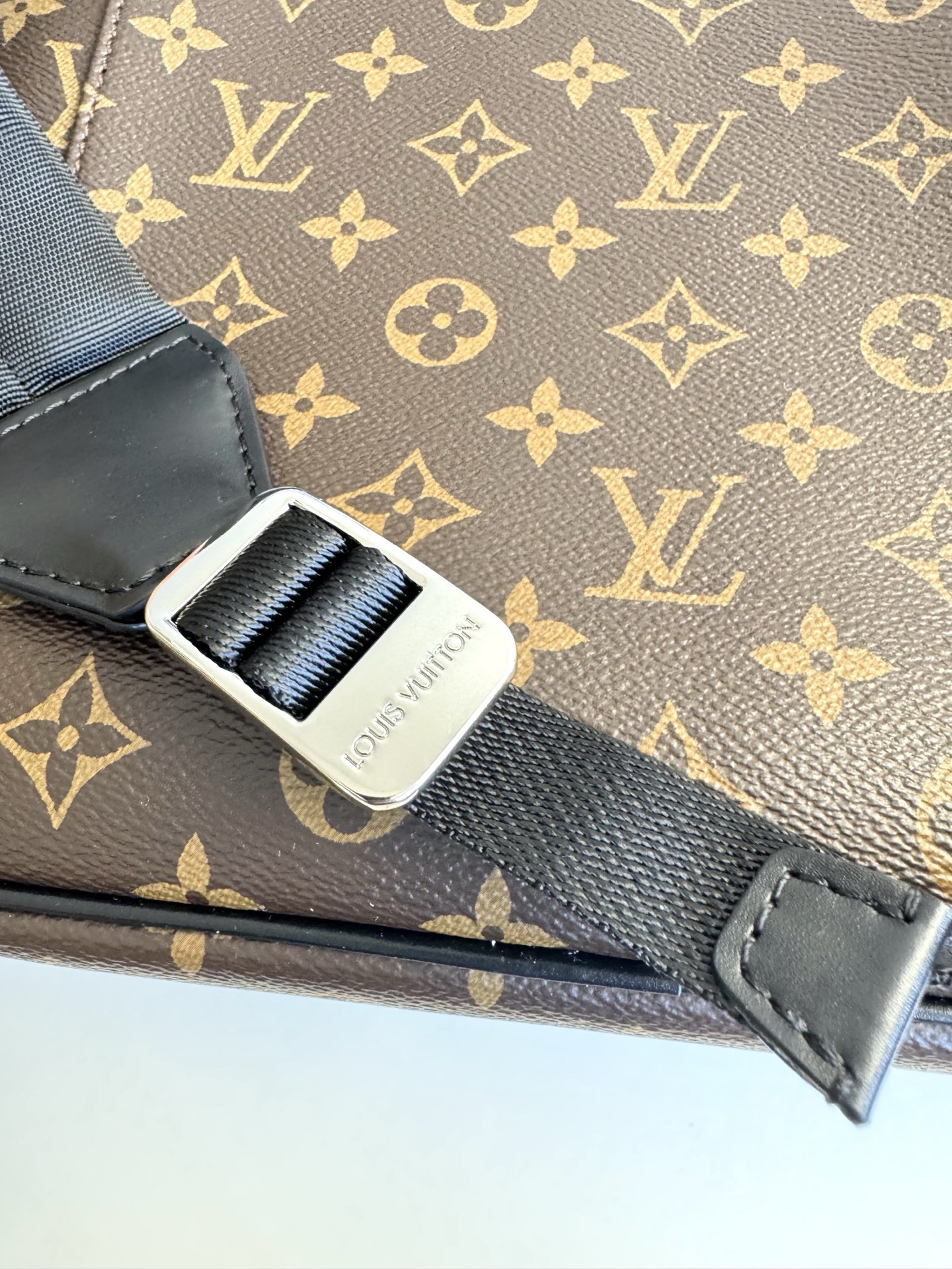 Louis Vuitton This Christopher medium backpack draws inspiration from mountaineering.