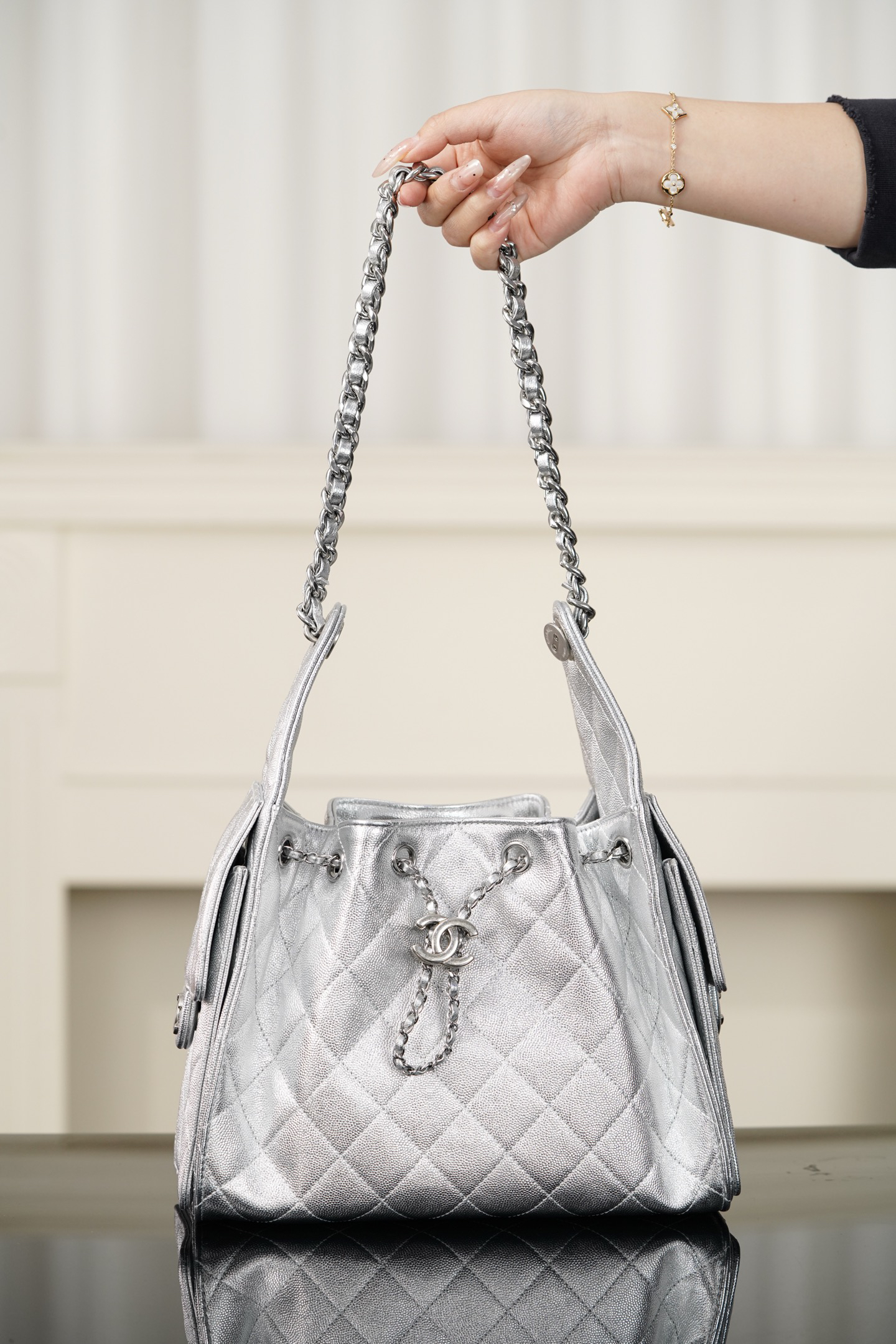 26c 25bag Drawstring Bucket Bag, Silver with Silver Buckle, Small Size