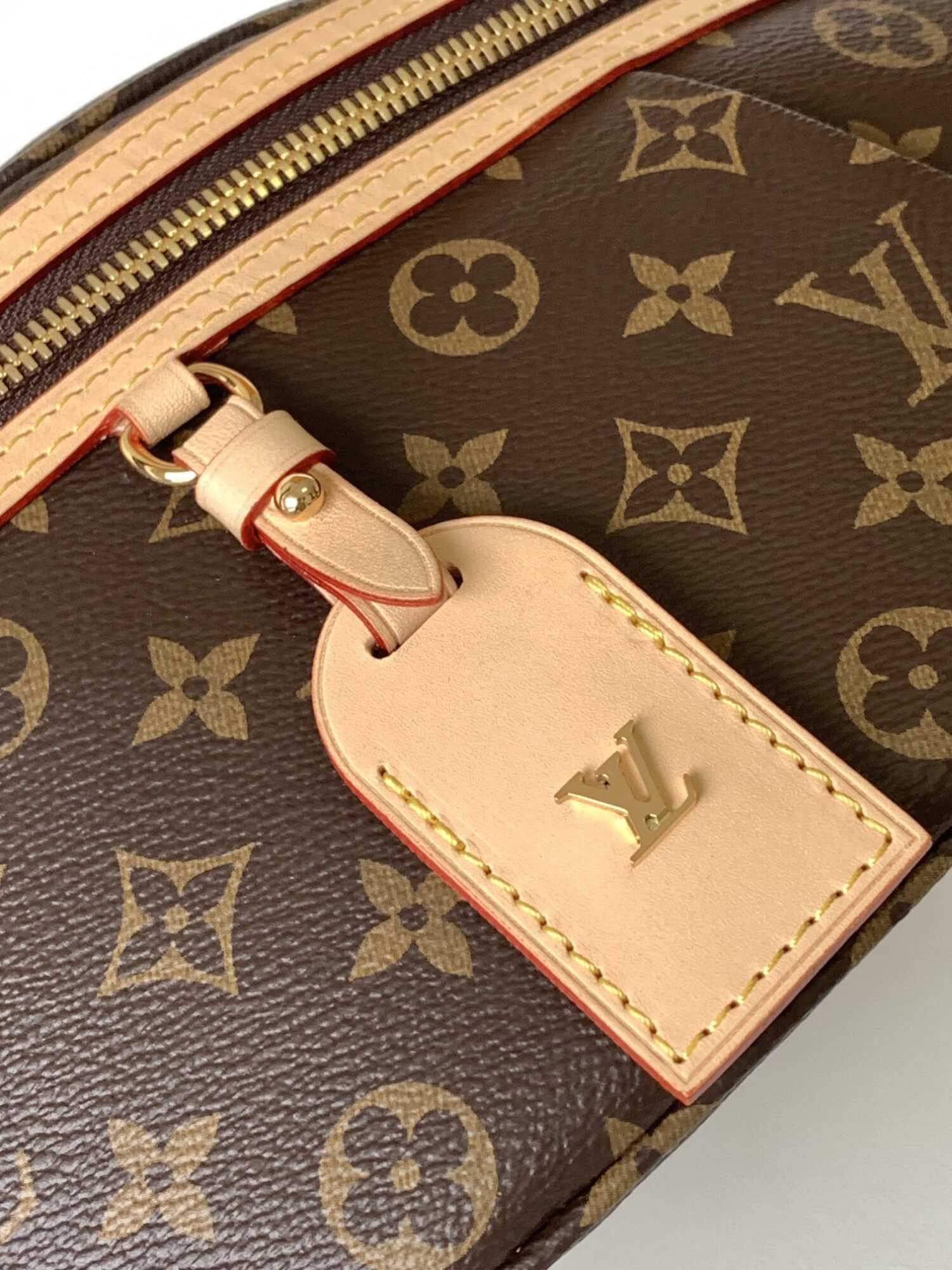 Louis Vuitton The M46784 High-Rise Bag is crafted from Montaigne-coated canvas.