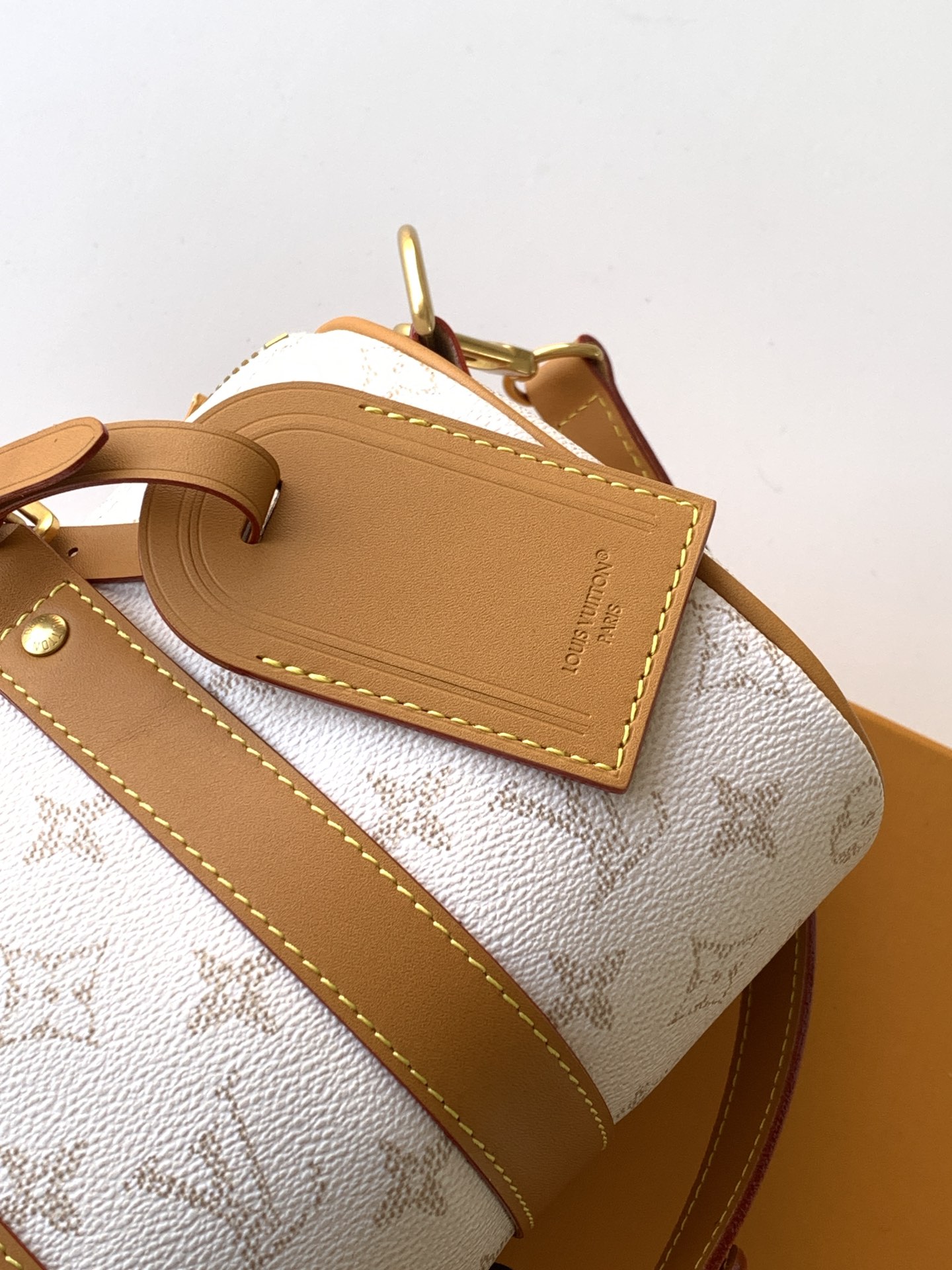 Louis Vuitton KEEALL BANDOULIÈRE 25 Handbag