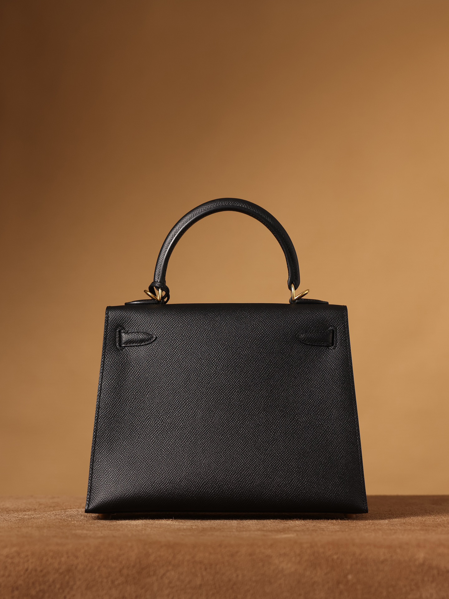 Hermes Kelly bag, black, 25cm, with gold hardware.
