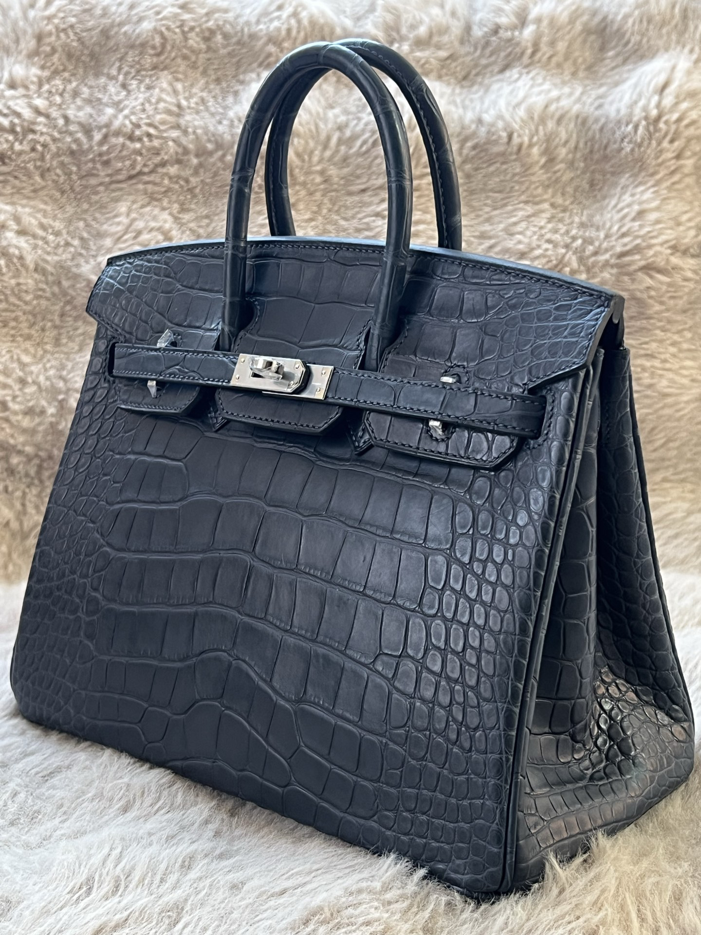 American Crocodile Hazy Blue Silver Buckle Platinum 25